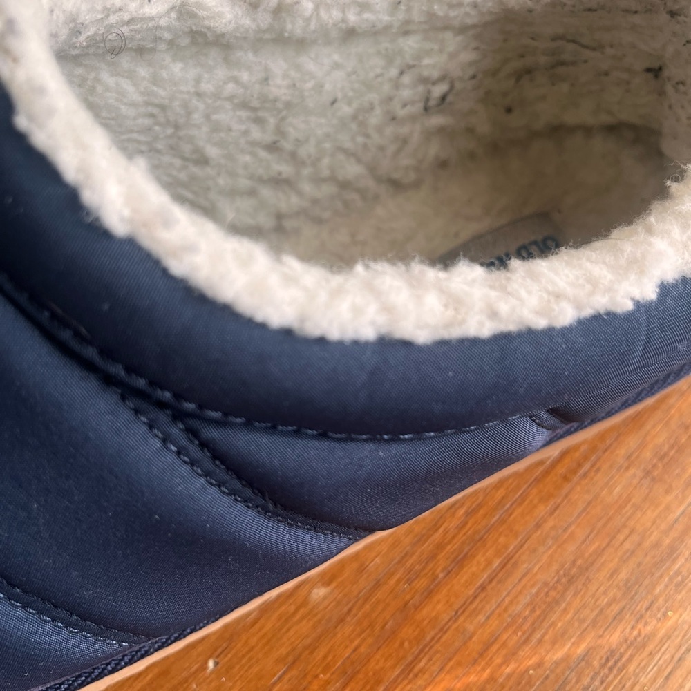 Old Navy Men's Navy Blue Slip-On Loafers - Picture 4 of 7